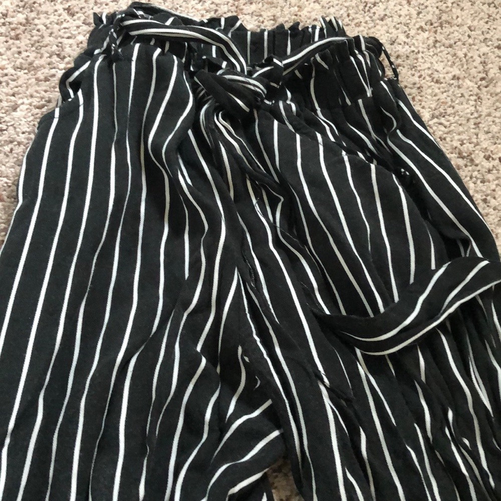 Flowy pants - Picture 2 of 3